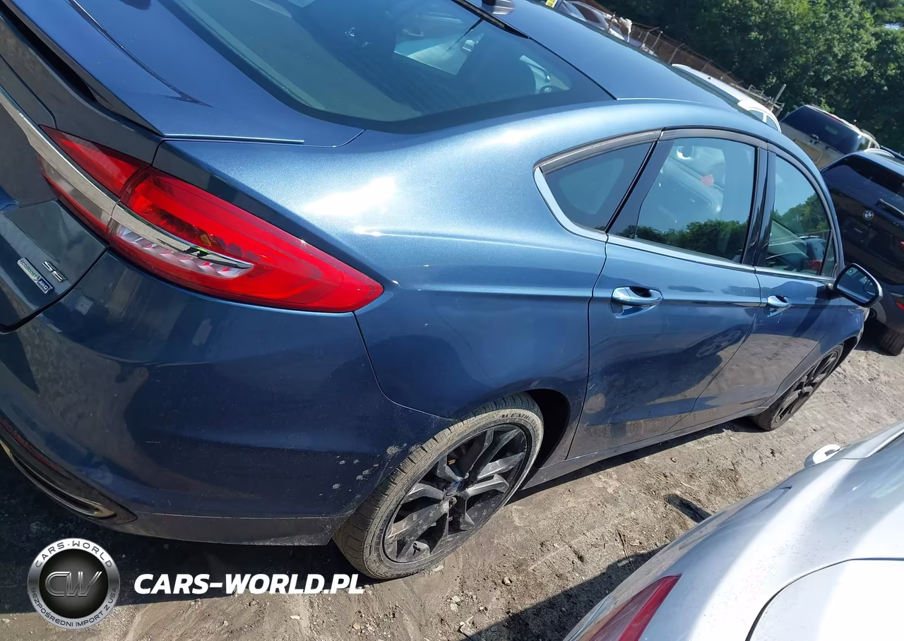 2018 Ford Fusion Se VIN:3FA6P0T95JR135076 - 4