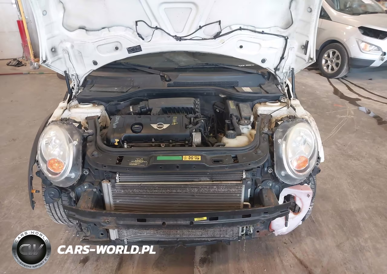 2009 Mini Cooper Clubman VIN:WMWML33589TX50109 - 10