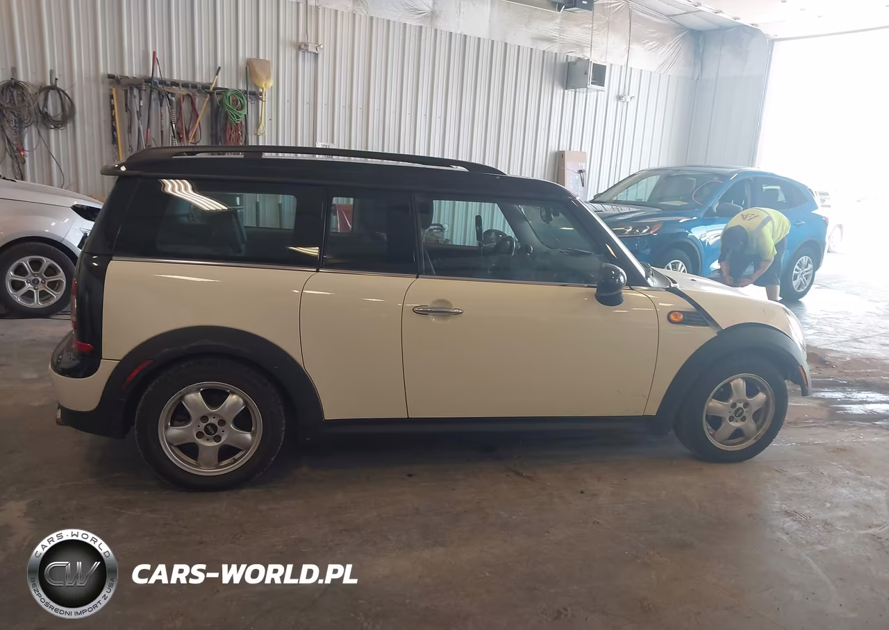 2009 Mini Cooper Clubman VIN:WMWML33589TX50109 - 13