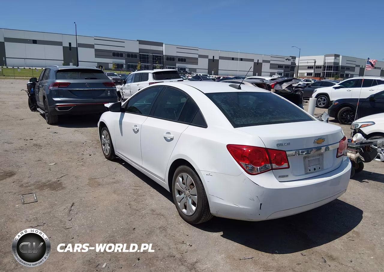 2016 Chevrolet Cruze Limited Ls Auto VIN:1G1PC5SH9G7172320 - 3