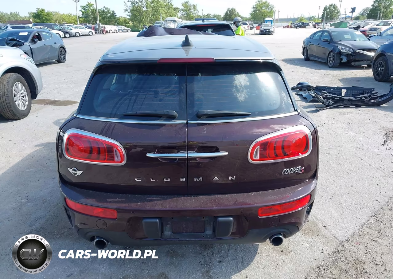 2017 Mini Clubman Cooper S VIN:WMWLU5C5XH2E82739 - 17