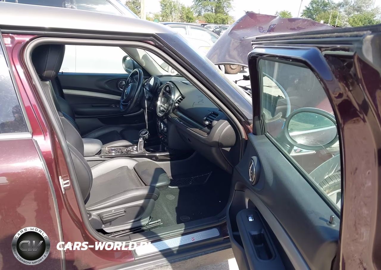2017 Mini Clubman Cooper S VIN:WMWLU5C5XH2E82739 - 5