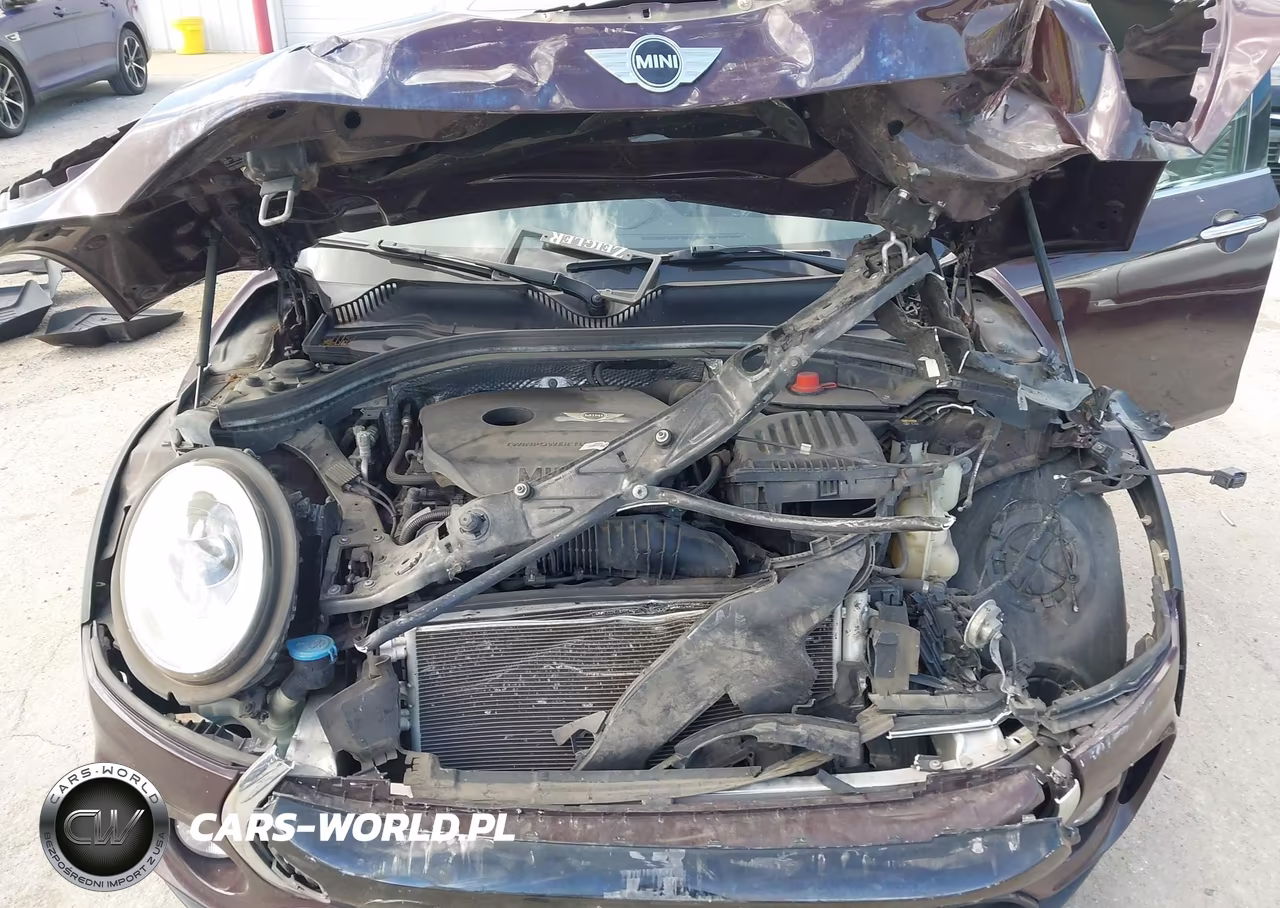 2017 Mini Clubman Cooper S VIN:WMWLU5C5XH2E82739 - 6
