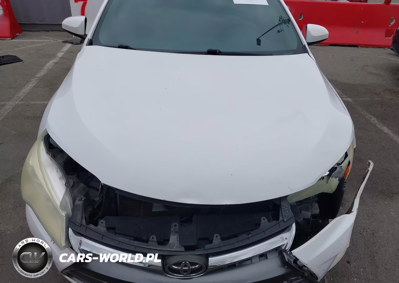 2016 Toyota Camry Le VIN:4T1BF1FK1GU157606 - 10