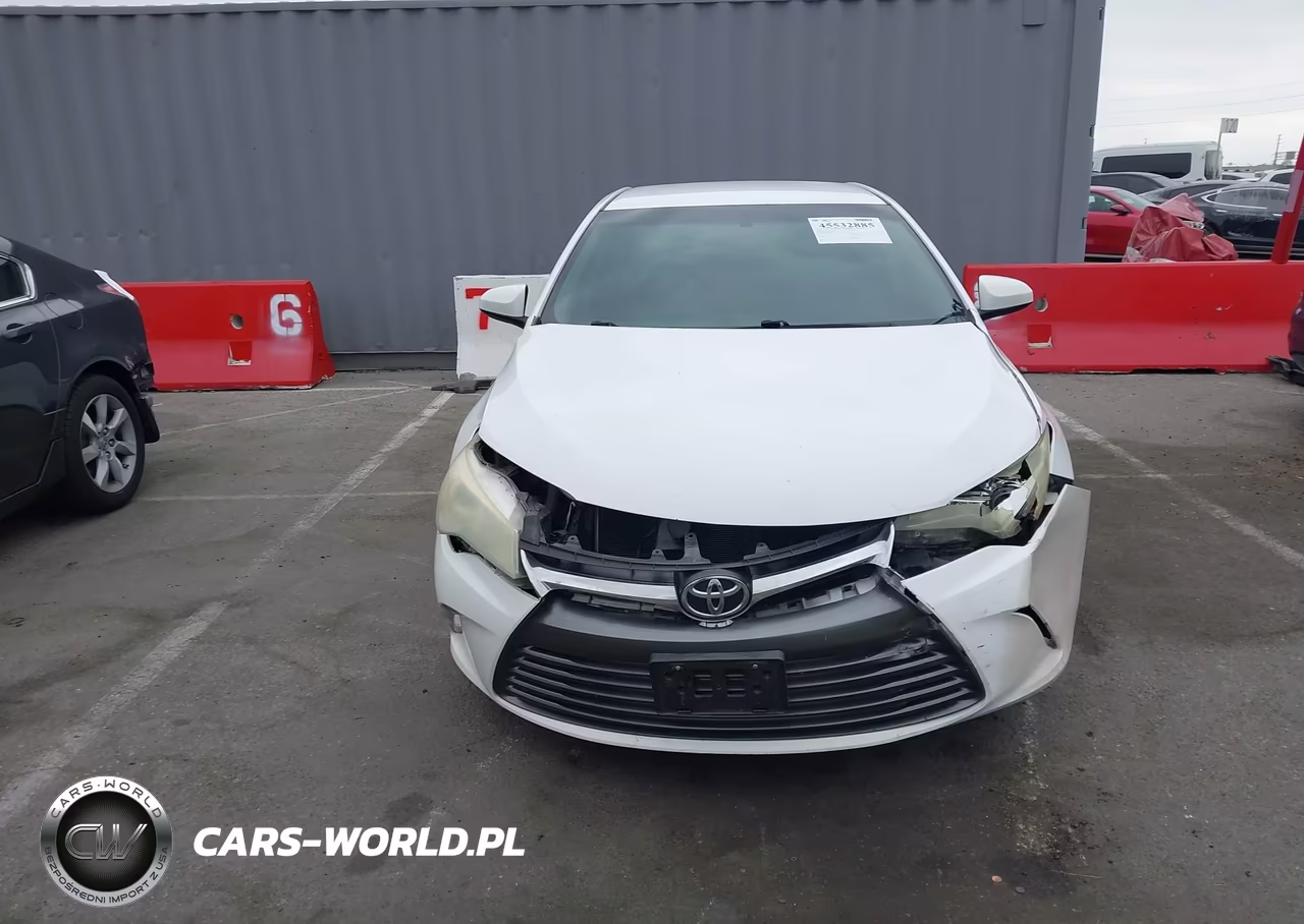 2016 Toyota Camry Le VIN:4T1BF1FK1GU157606 - 12