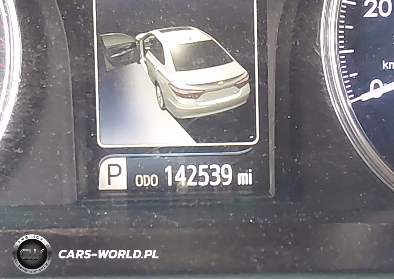 2016 Toyota Camry Le VIN:4T1BF1FK1GU157606 - 15