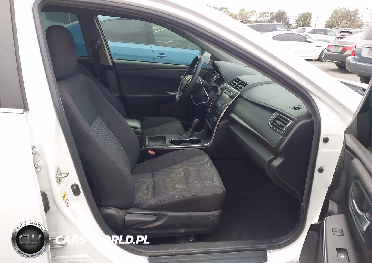 2016 Toyota Camry Le VIN:4T1BF1FK1GU157606 - 5