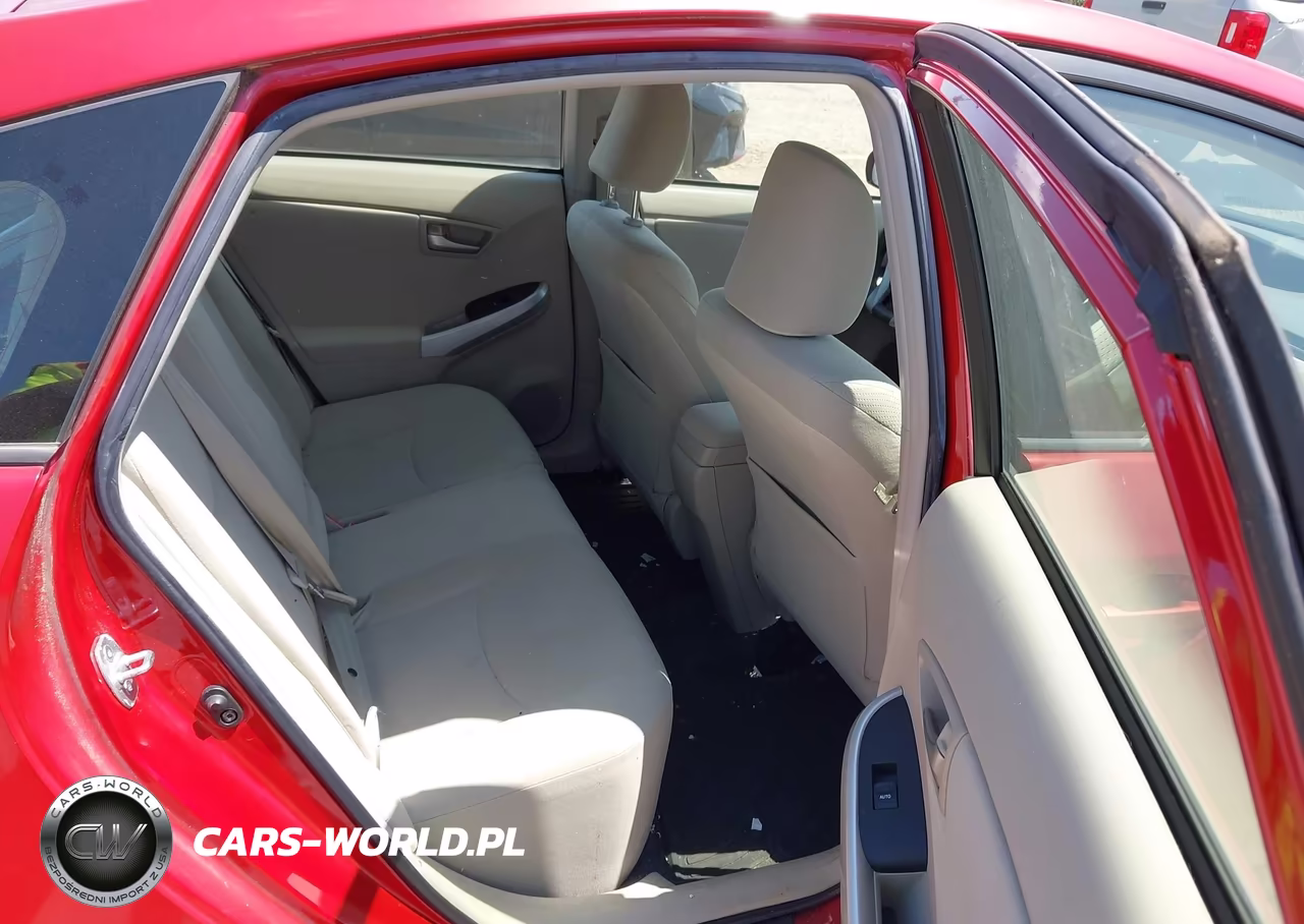 2013 Toyota Prius Two VIN:JTDKN3DUXD5660953 - 8
