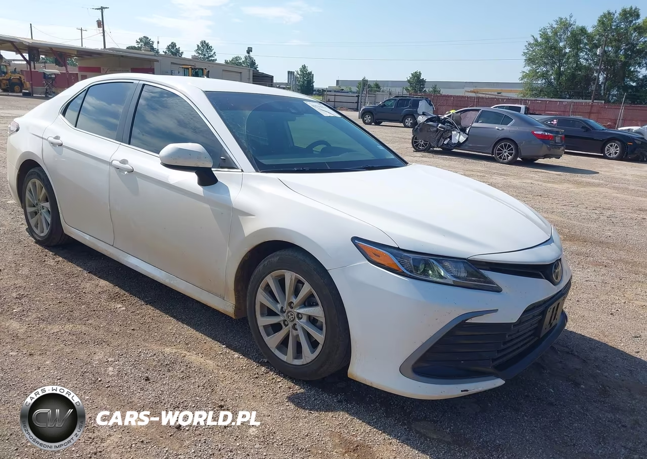 2021 Toyota Camry Le