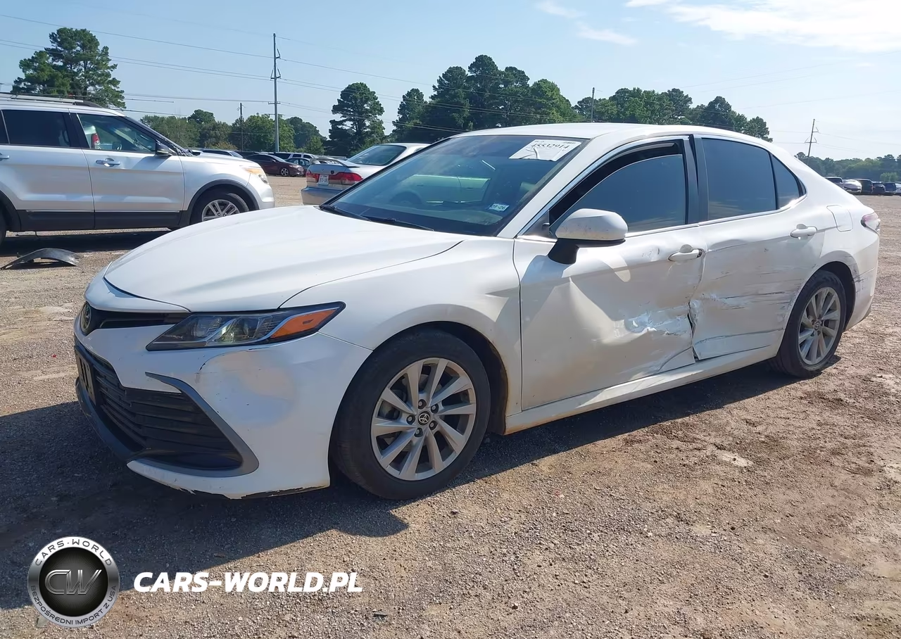 2021 Toyota Camry Le VIN:4T1C11AK5MU402915 - 2