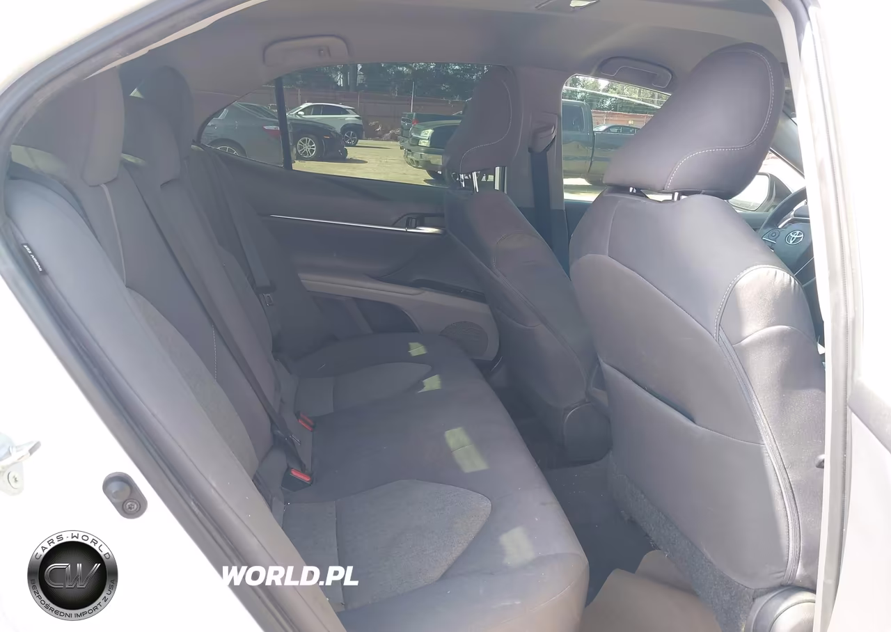2021 Toyota Camry Le VIN:4T1C11AK5MU402915 - 8