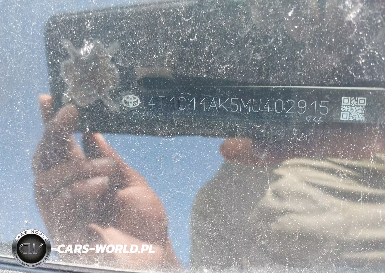 2021 Toyota Camry Le VIN:4T1C11AK5MU402915 - 9