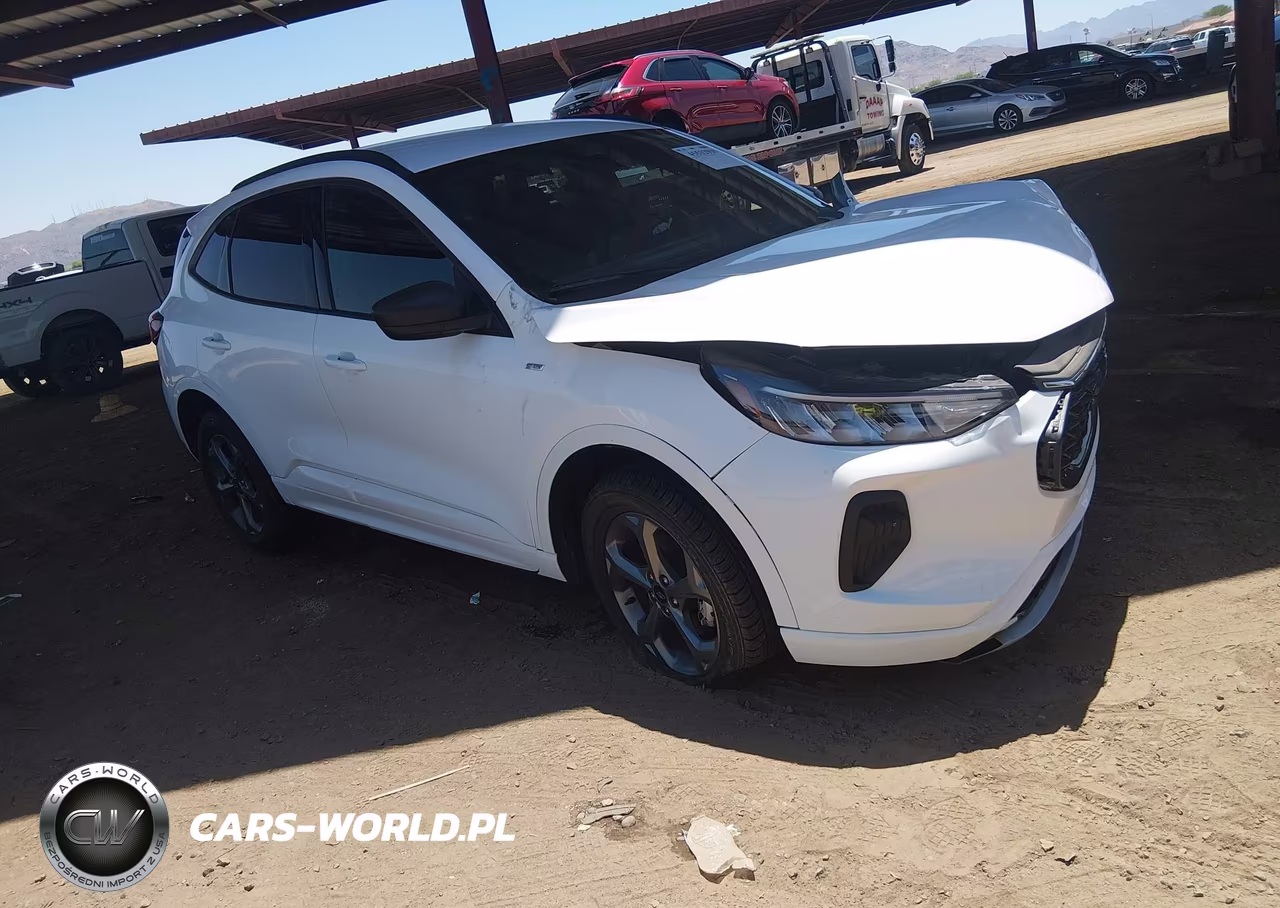 2023 Ford Escape St-Line – zdjęcie 1 z 17