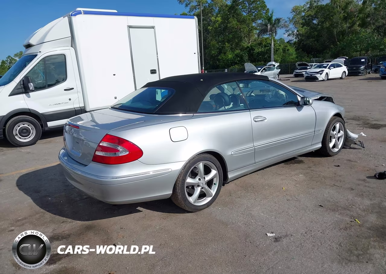 2005 Mercedes-Benz Clk 320 VIN:WDBTK65J05F123554 - 4