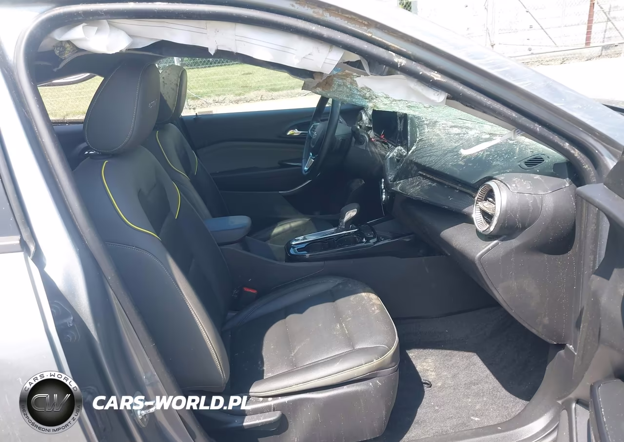 2025 Chevrolet Trax Fwd Activ VIN:KL77LKEP2SC104446 - 5