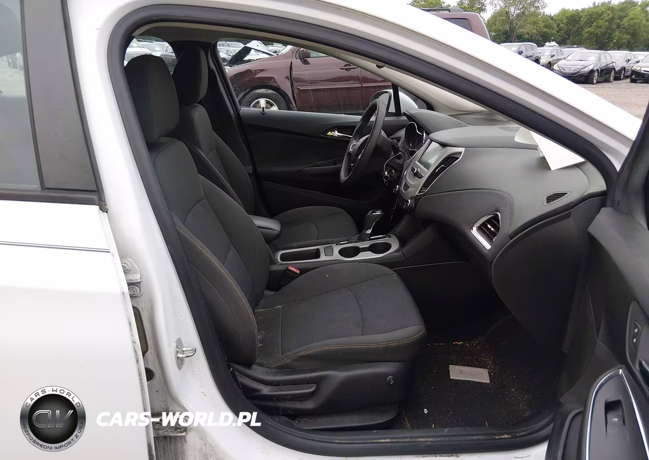 2018 Chevrolet Cruze Ls Auto VIN:1G1BC5SM8J7111734 - 5