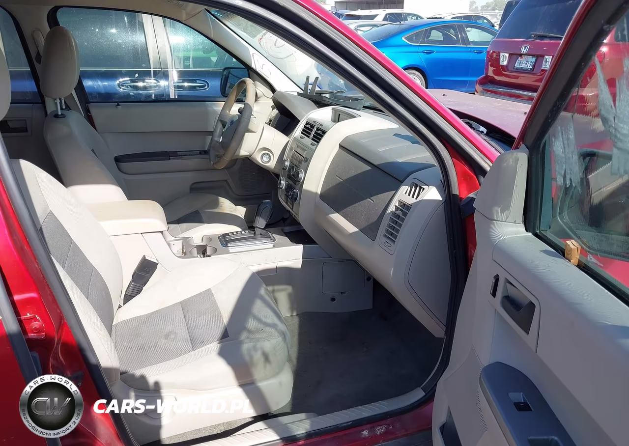 2008 Ford Escape Xlt VIN:1FMCU03Z98KA16611 - 5