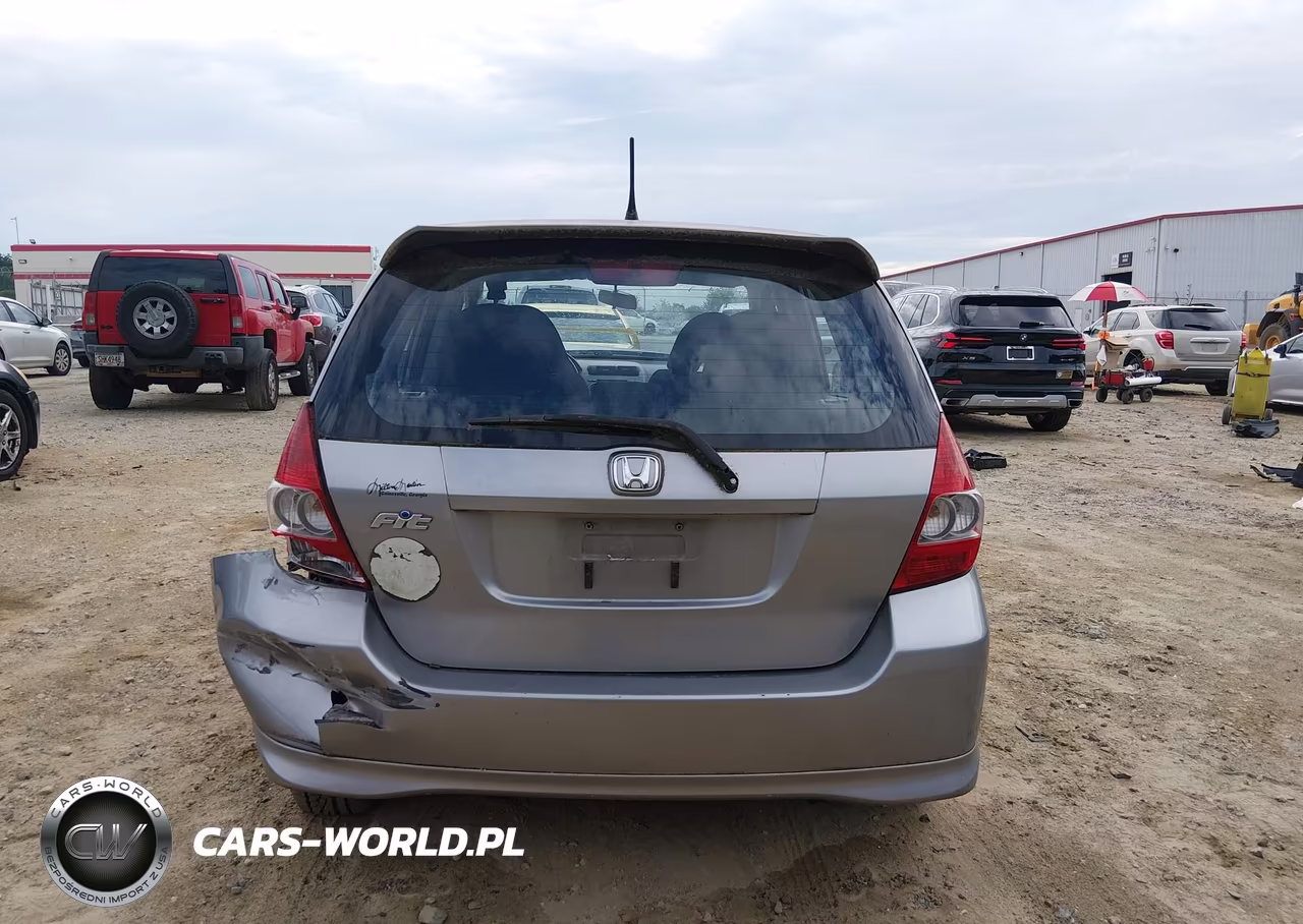 2008 Honda Fit Sport VIN:JHMGD38628S006085 - 17