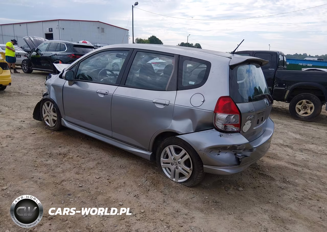 2008 Honda Fit Sport VIN:JHMGD38628S006085 - 3