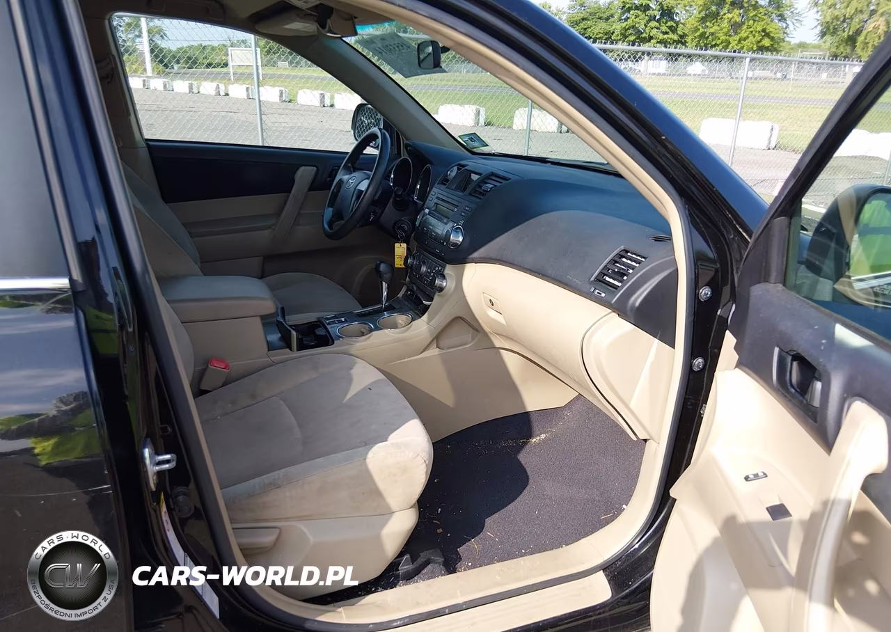 2011 Toyota Highlander Base V6 VIN:5TDBK3EH3BS066982 - 5