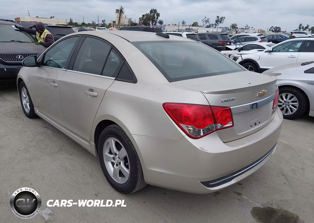 2016 Chevrolet Cruze Limited 1Lt Auto VIN:1G1PE5SB5G7207781 - 3