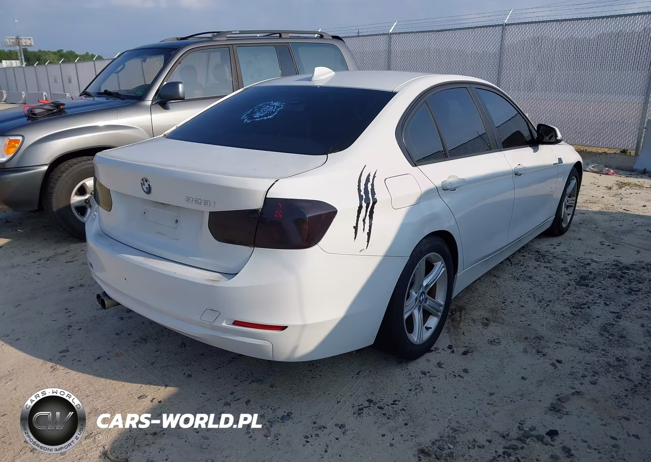 2013 BMW 328I VIN:WBA3A5C51DF600394 - 4