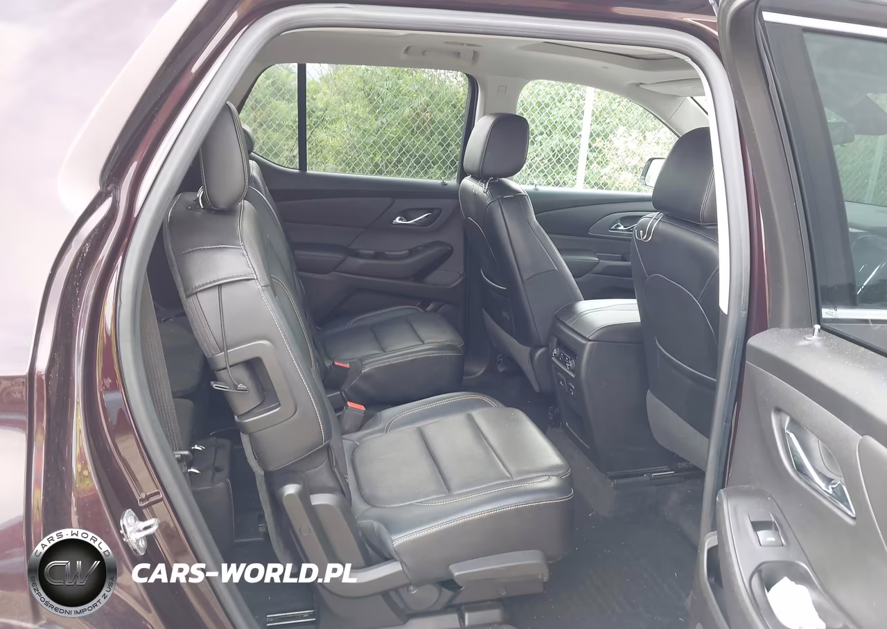 2018 Chevrolet Traverse Premier VIN:1GNEVJKW6JJ144220 - 8