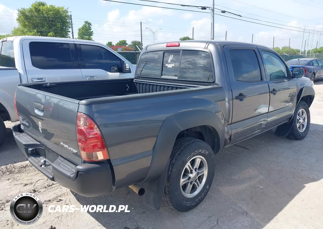 2015 Toyota Tacoma Prerunner VIN:5TFJX4GN4FX047945 - 4