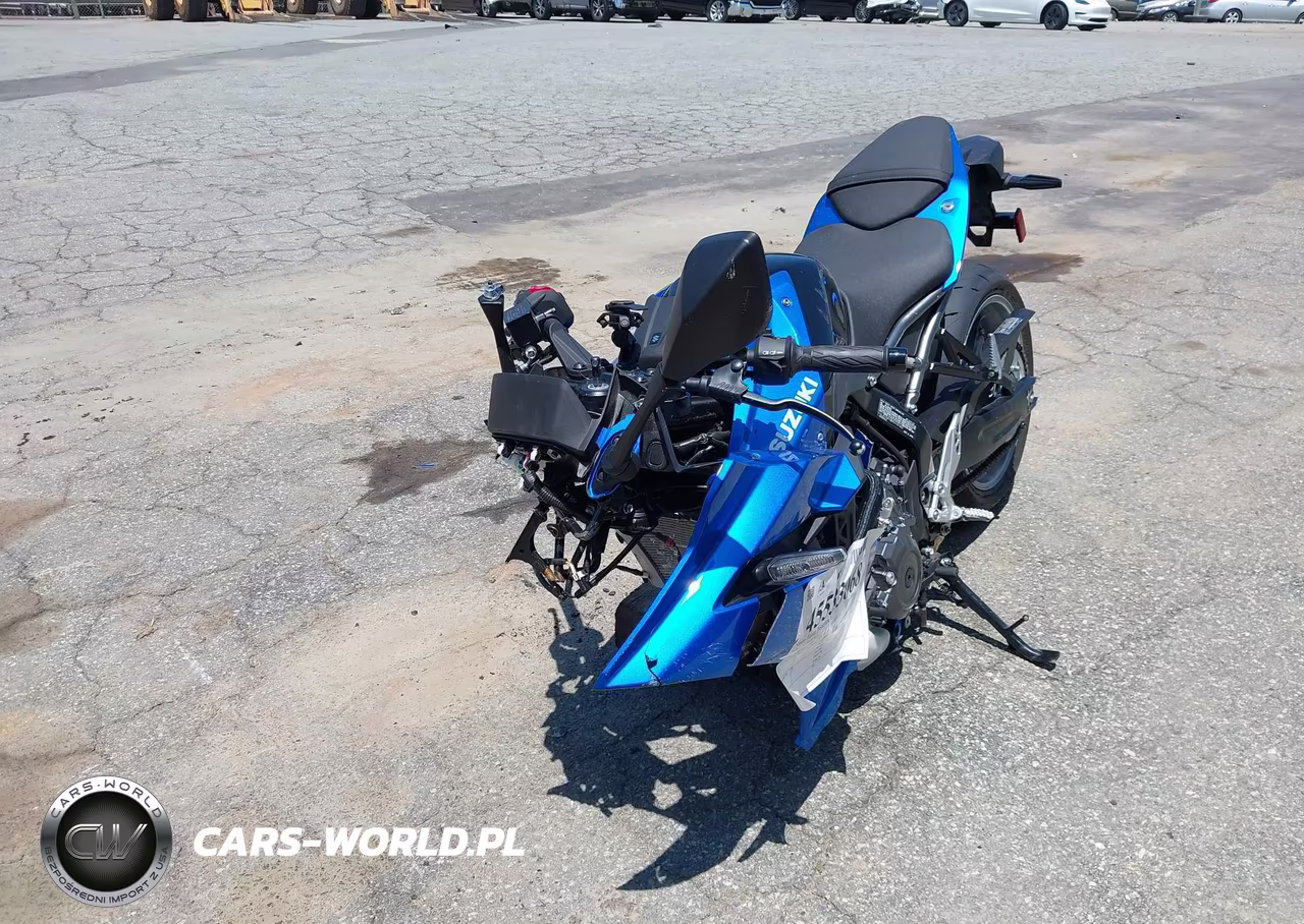2025 Suzuki Gsx800 F VIN:JS1EM13B9S7101653 - 2