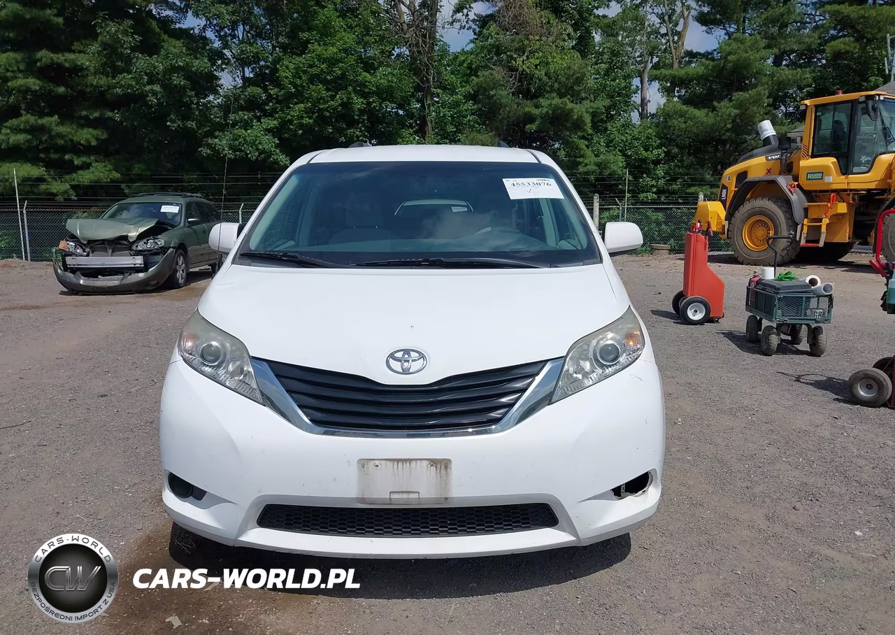 2012 Toyota Sienna Le V6 8 Passenger VIN:5TDKK3DCXCS176189 - 12