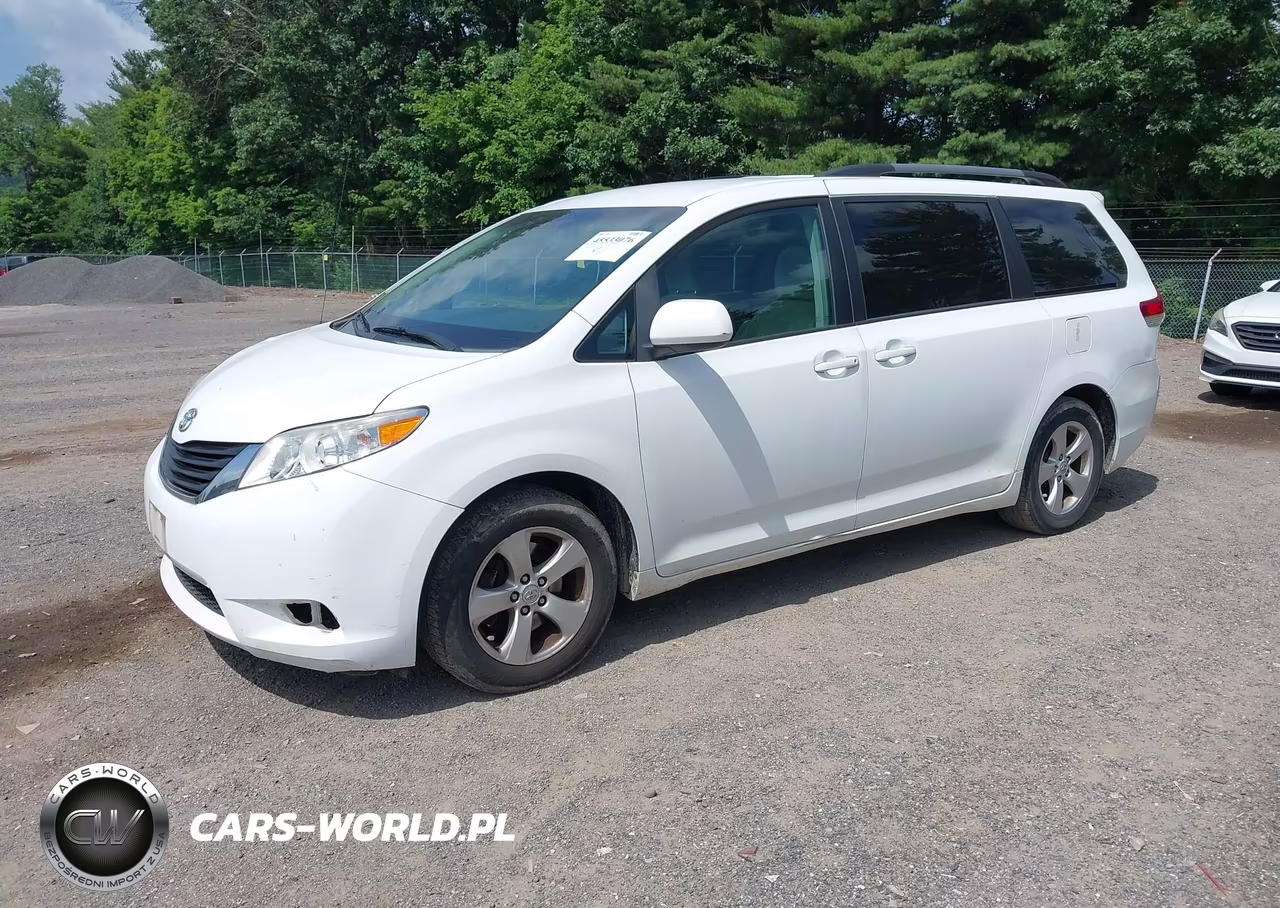 2012 Toyota Sienna Le V6 8 Passenger VIN:5TDKK3DCXCS176189 - 2