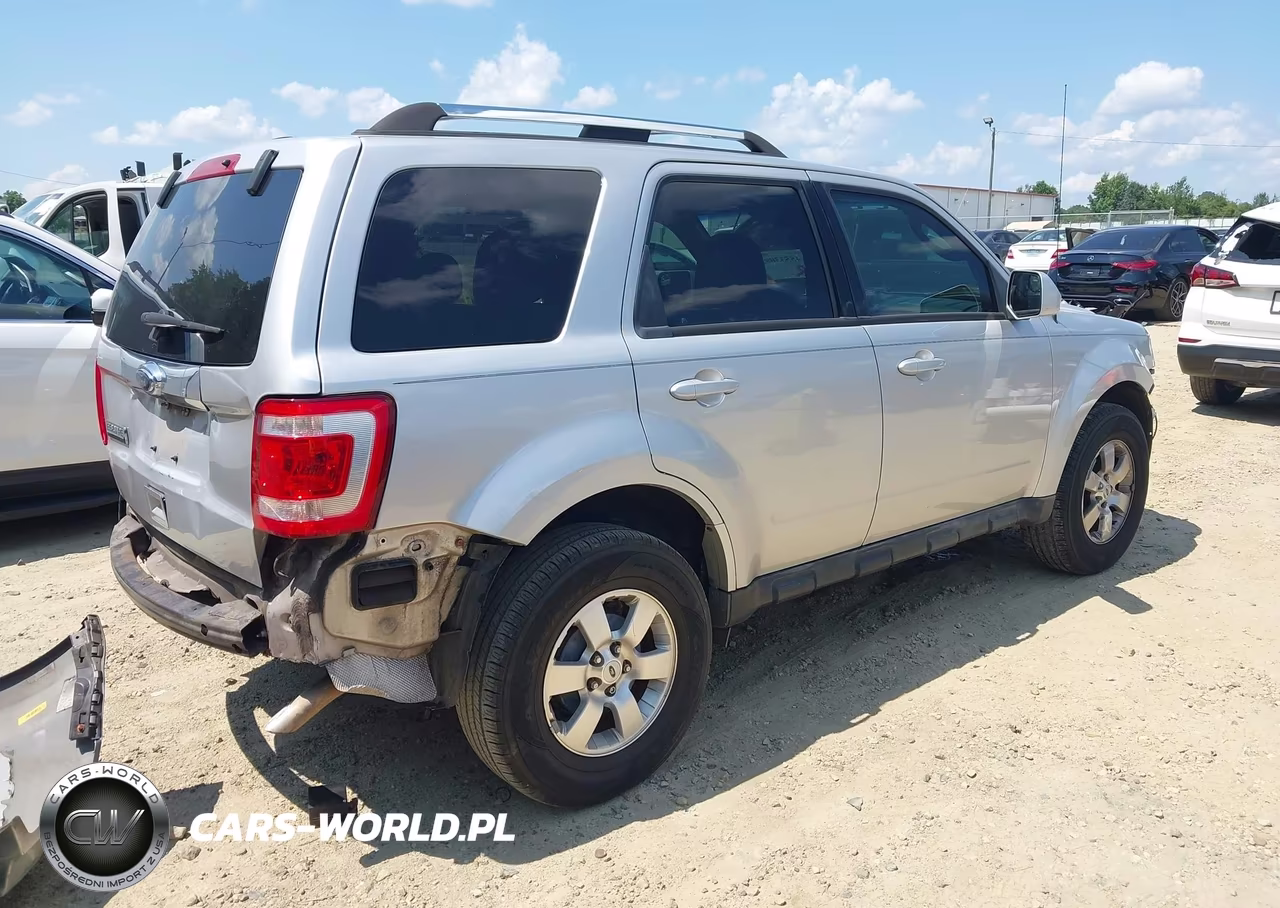 2010 Ford Escape Limited VIN:1FMCU0E71AKC83016 - 4