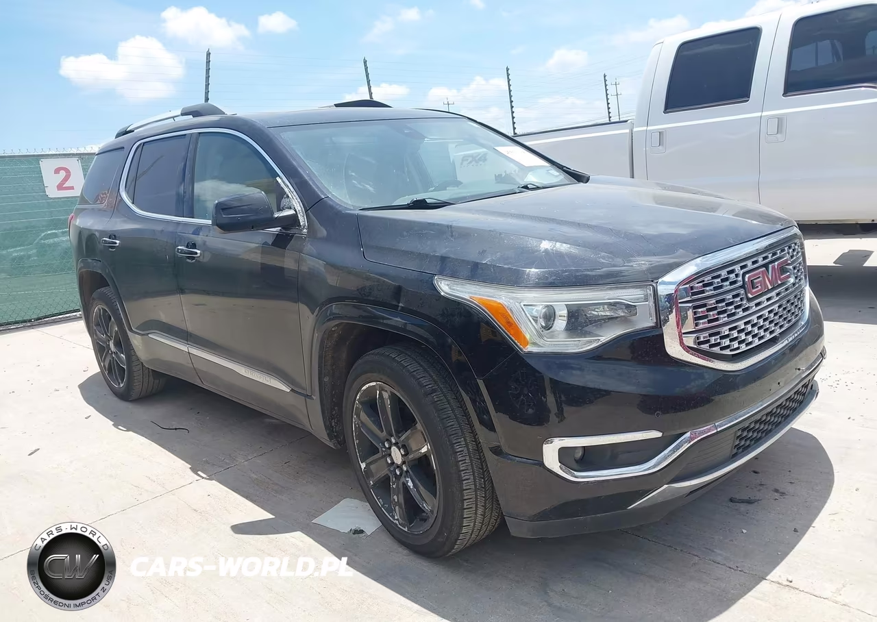 2017 GMC Acadia Denali – zdjęcie 1 z 16