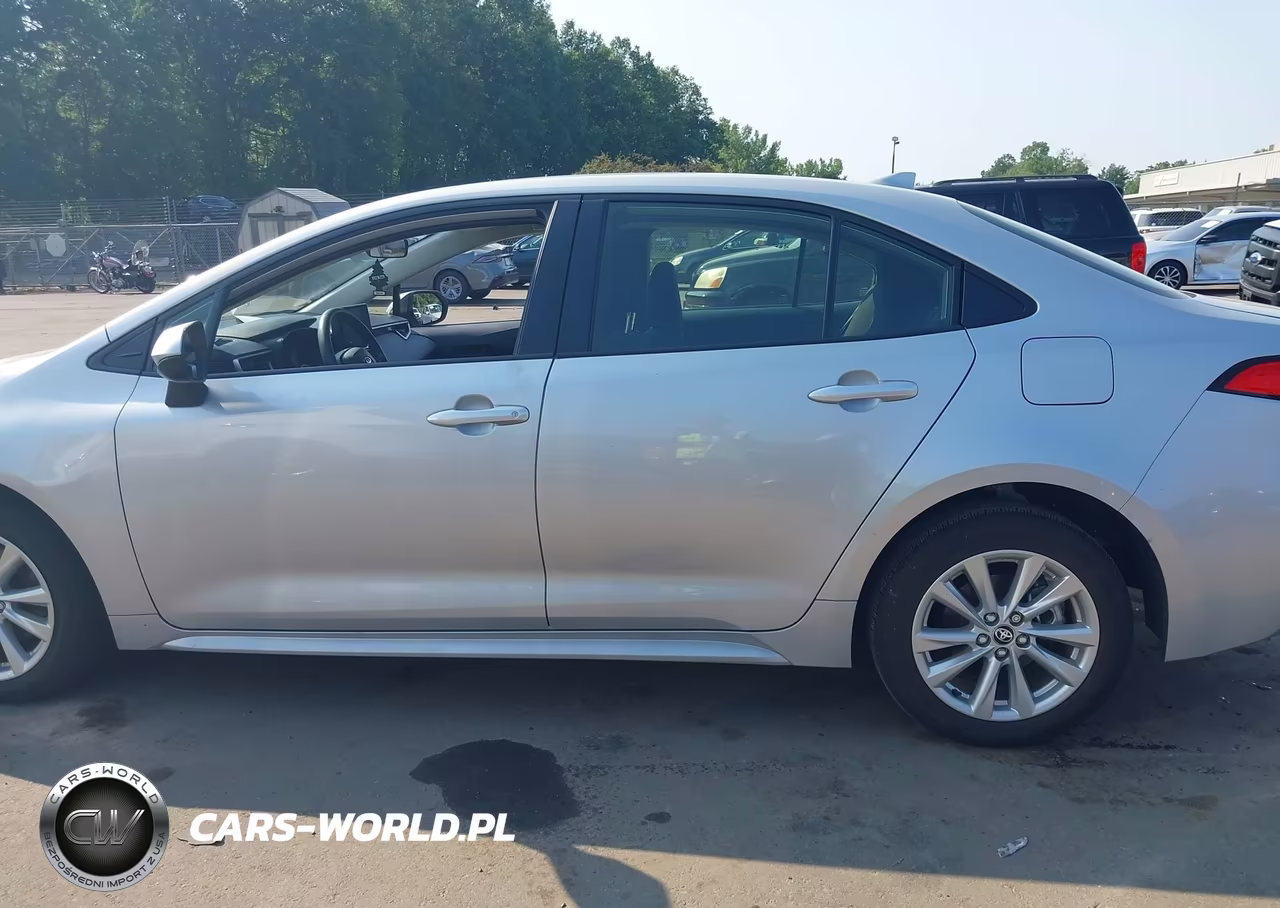 2025 Toyota Corolla Hybrid Le VIN:JTDBCMFEXS3087014 - 14
