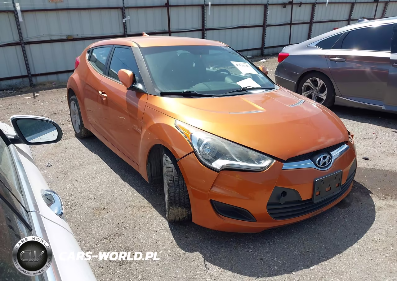 2014 Hyundai Veloster Base W-Black