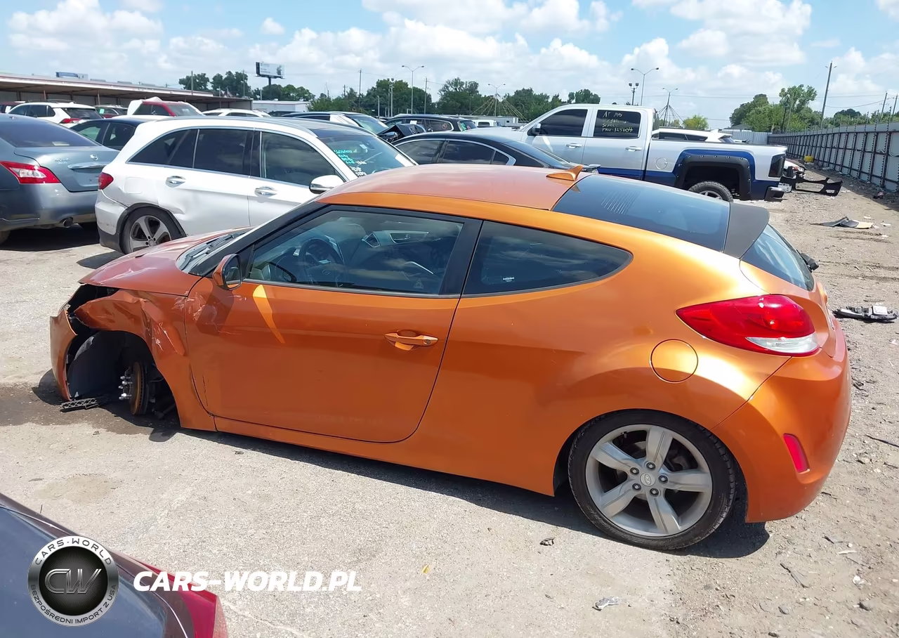 2014 Hyundai Veloster Base W-Black VIN:KMHTC6ADXEU212330 - 15