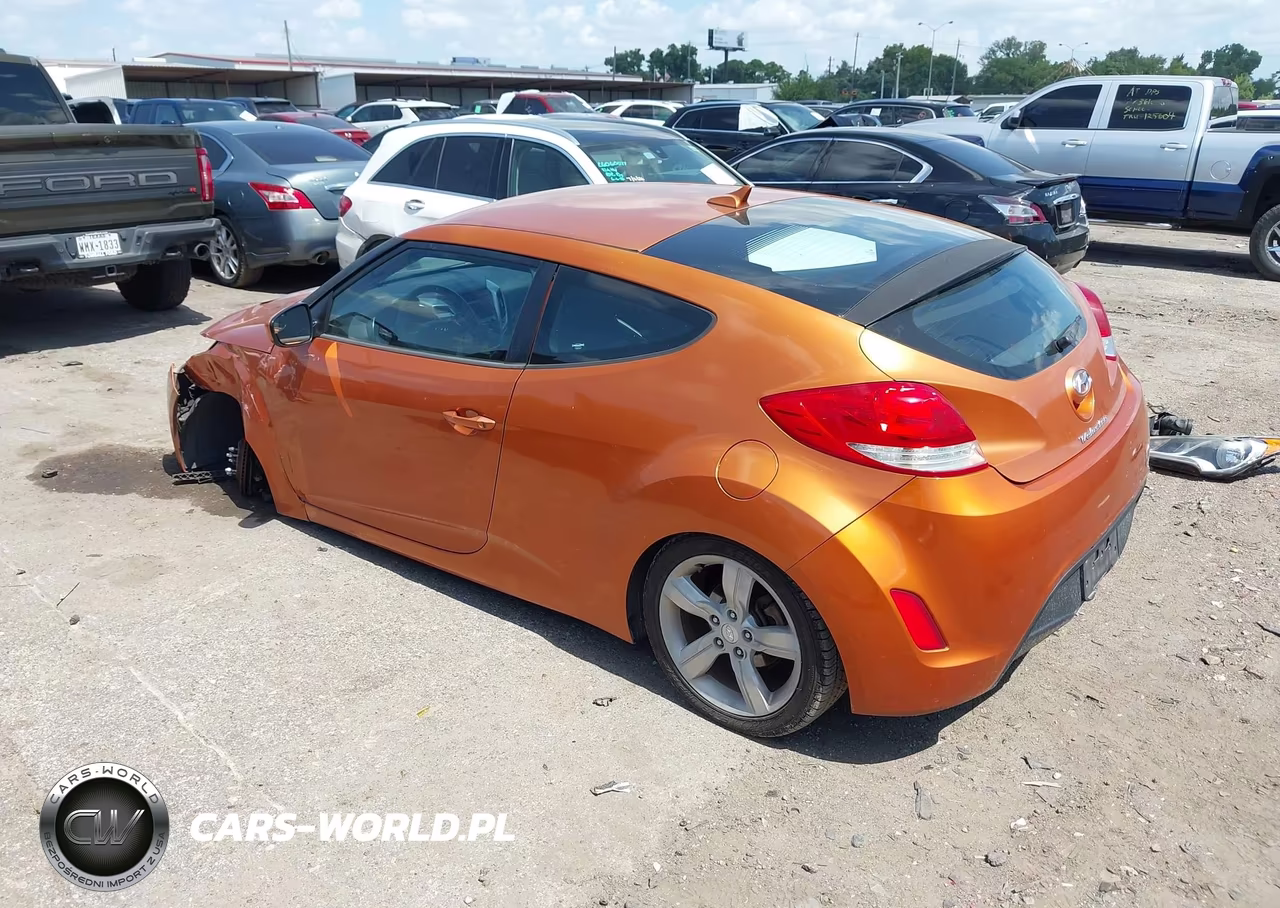 2014 Hyundai Veloster Base W-Black VIN:KMHTC6ADXEU212330 - 3
