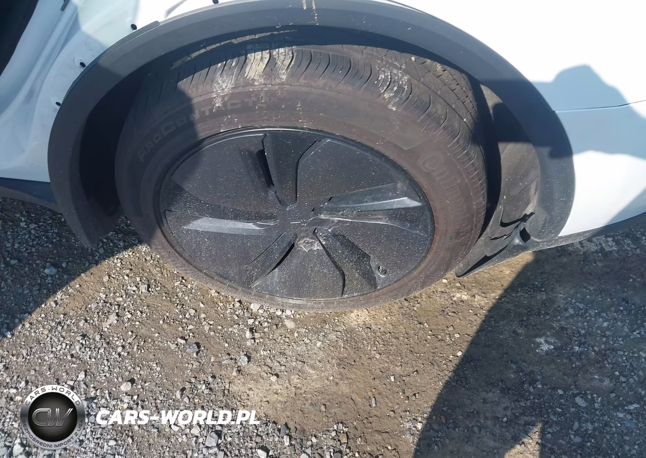 2026 Tesla Model Y All-Wheel Drive-Long Range Launch Series-Premium All-Wheel Drive VIN:7SAYGDEE0TF333141 - 11
