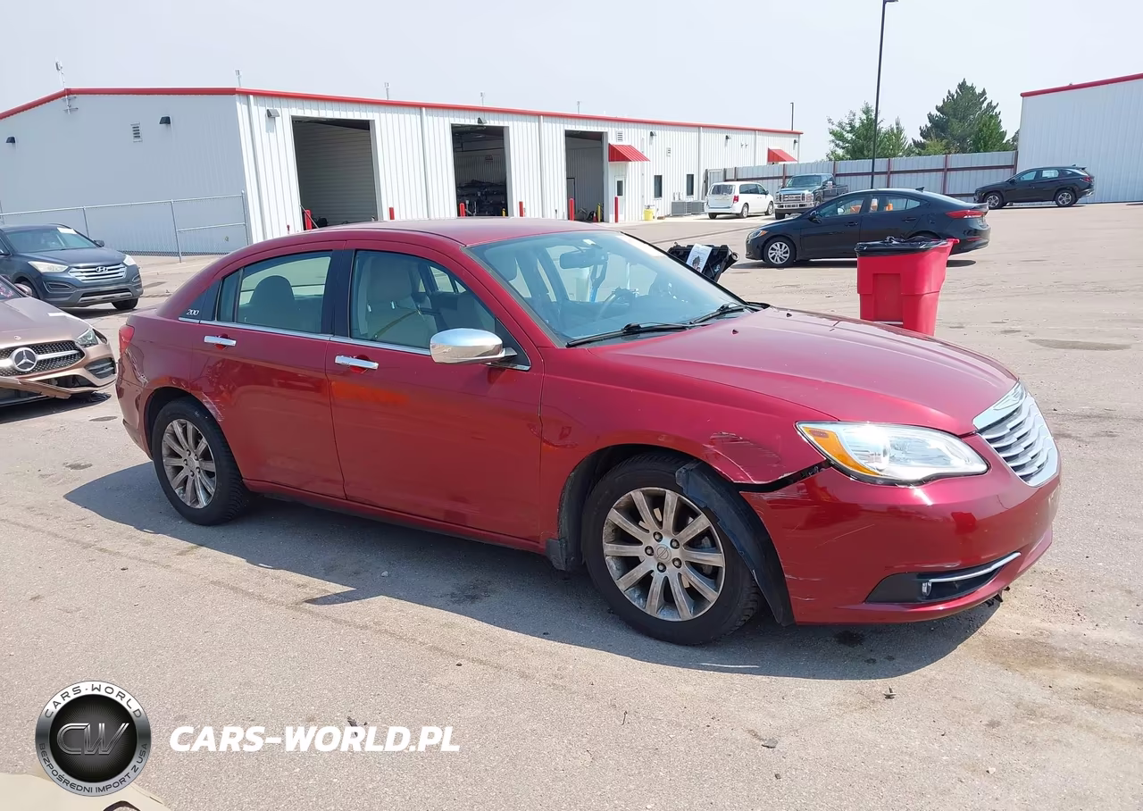 2013 Chrysler 200 Limited – zdjęcie 1 z 15