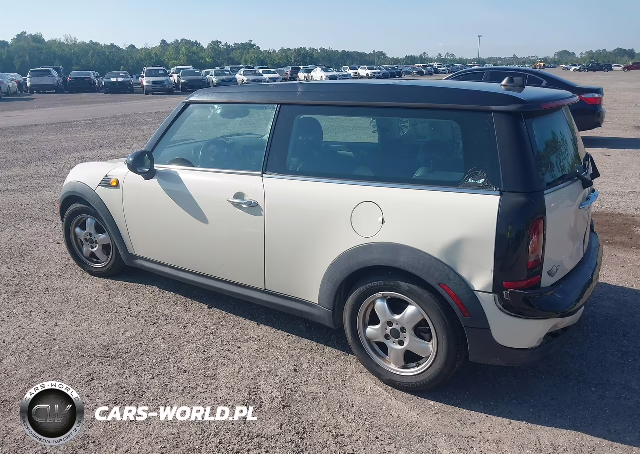 2008 Mini Cooper Clubman VIN:WMWML335X8TJ47239 - 3