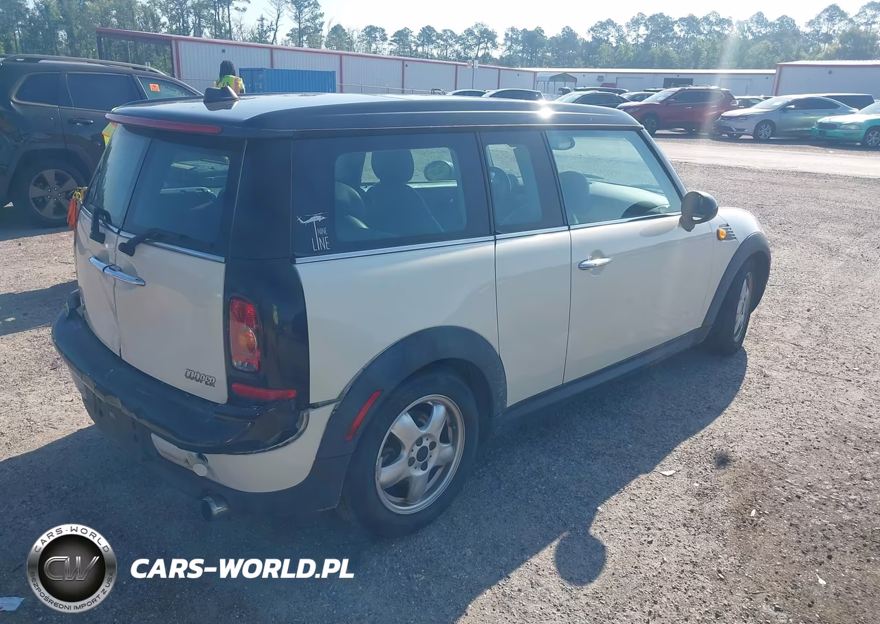 2008 Mini Cooper Clubman VIN:WMWML335X8TJ47239 - 4