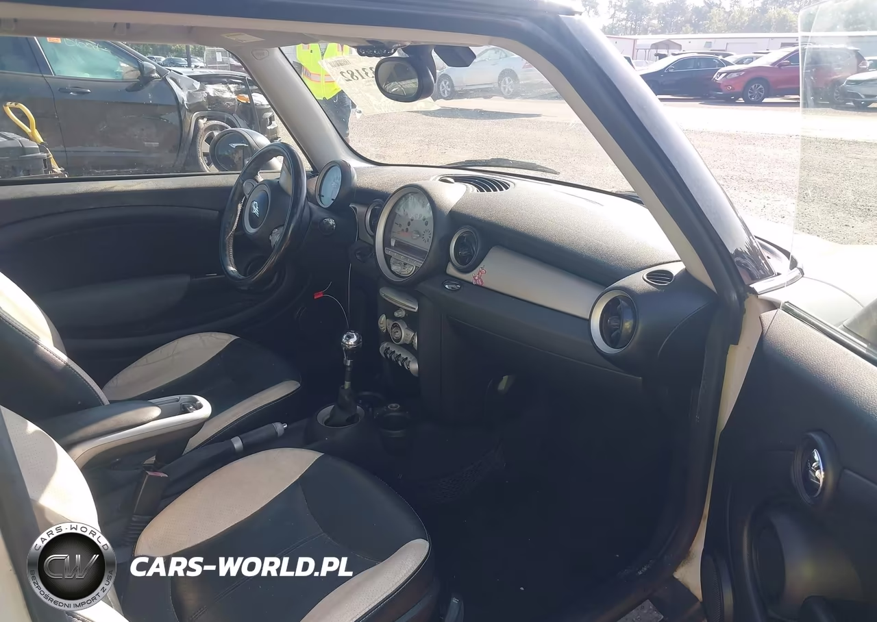 2008 Mini Cooper Clubman VIN:WMWML335X8TJ47239 - 5