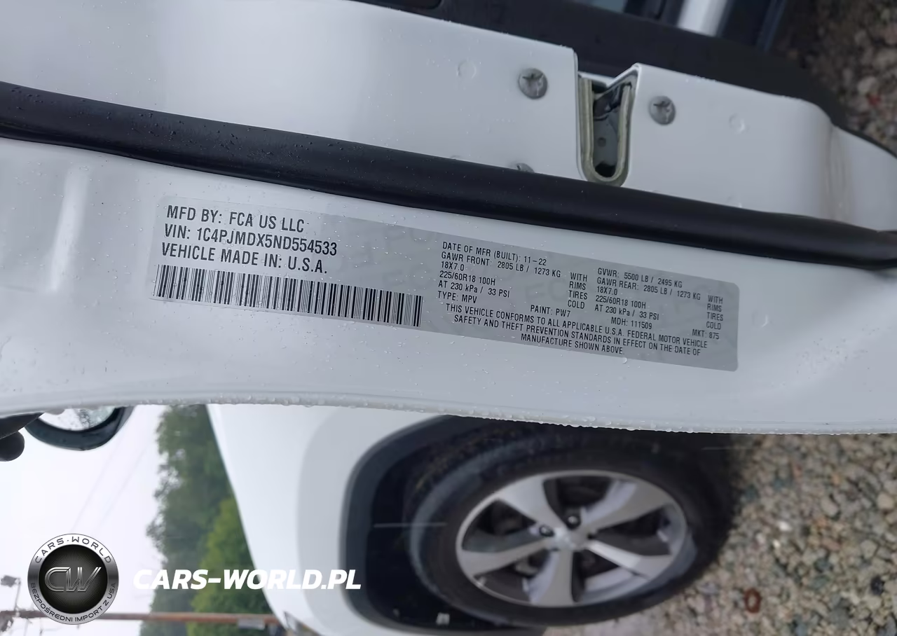 2022 Jeep Cherokee Limited 4X4 VIN:1C4PJMDX5ND554533 - 9