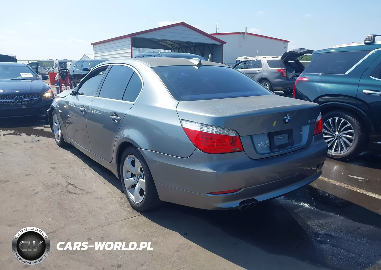 2008 BMW 528I VIN:WBANU53518CT15685 - 3