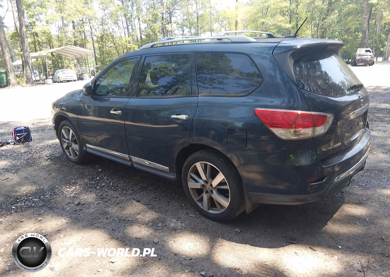 2013 Nissan Pathfinder Platinum VIN:5N1AR2MM9DC638797 - 3