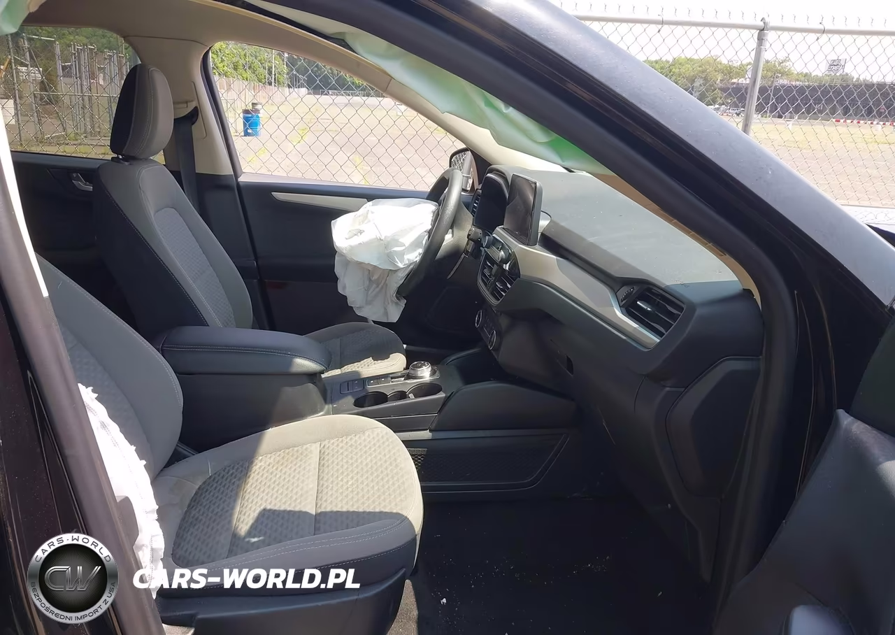 2020 Ford Escape Se VIN:1FMCU9G67LUA65596 - 5
