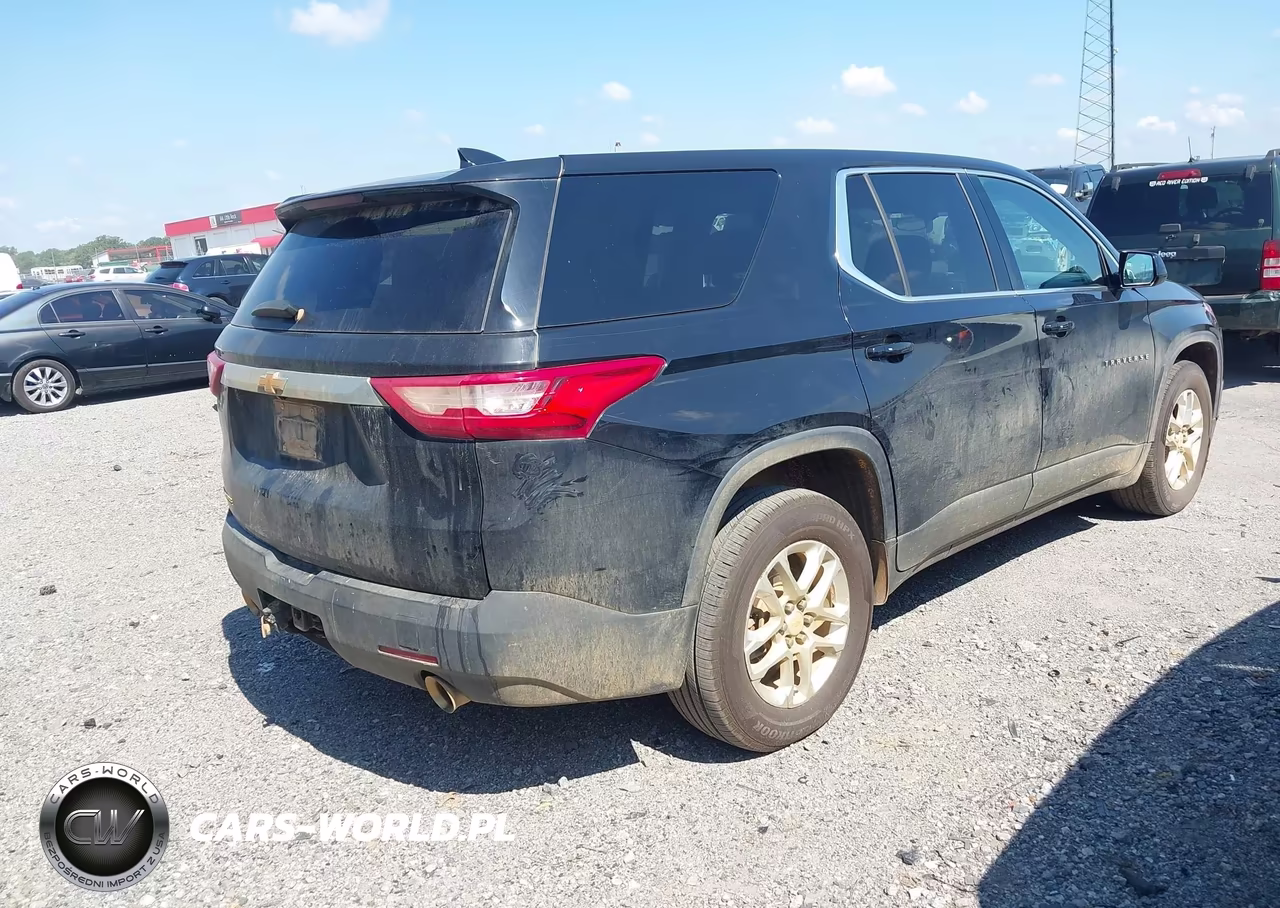 2019 Chevrolet Traverse Ls VIN:1GNERFKW3KJ255584 - 4