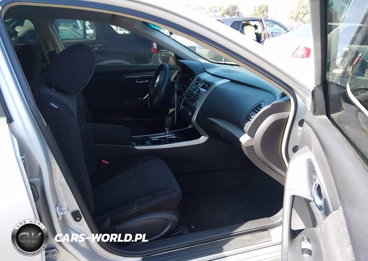 2013 Nissan Altima 2.5 S VIN:1N4AL3AP6DN549905 - 5