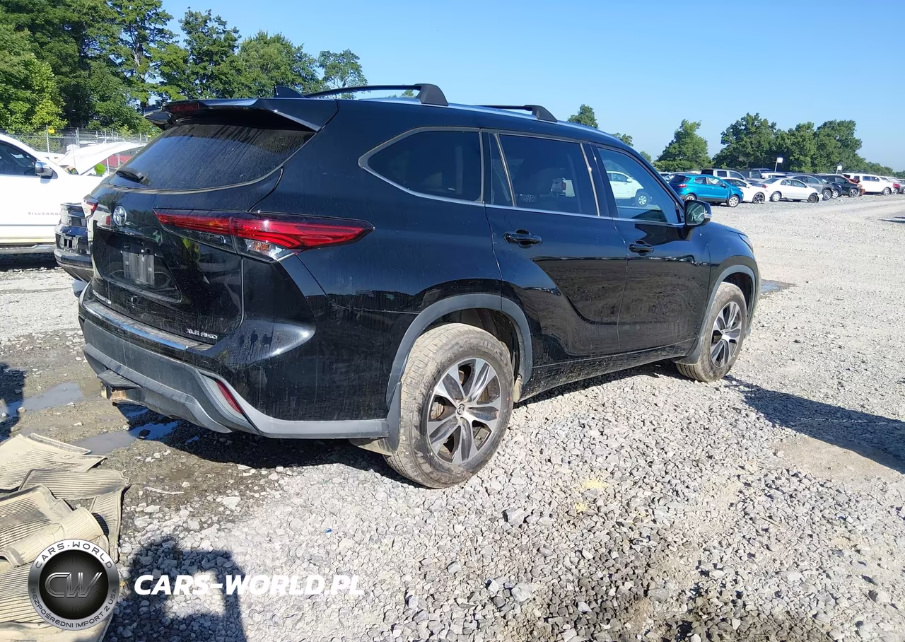 2020 Toyota Highlander Xle VIN:5TDHZRBH6LS513609 - 4