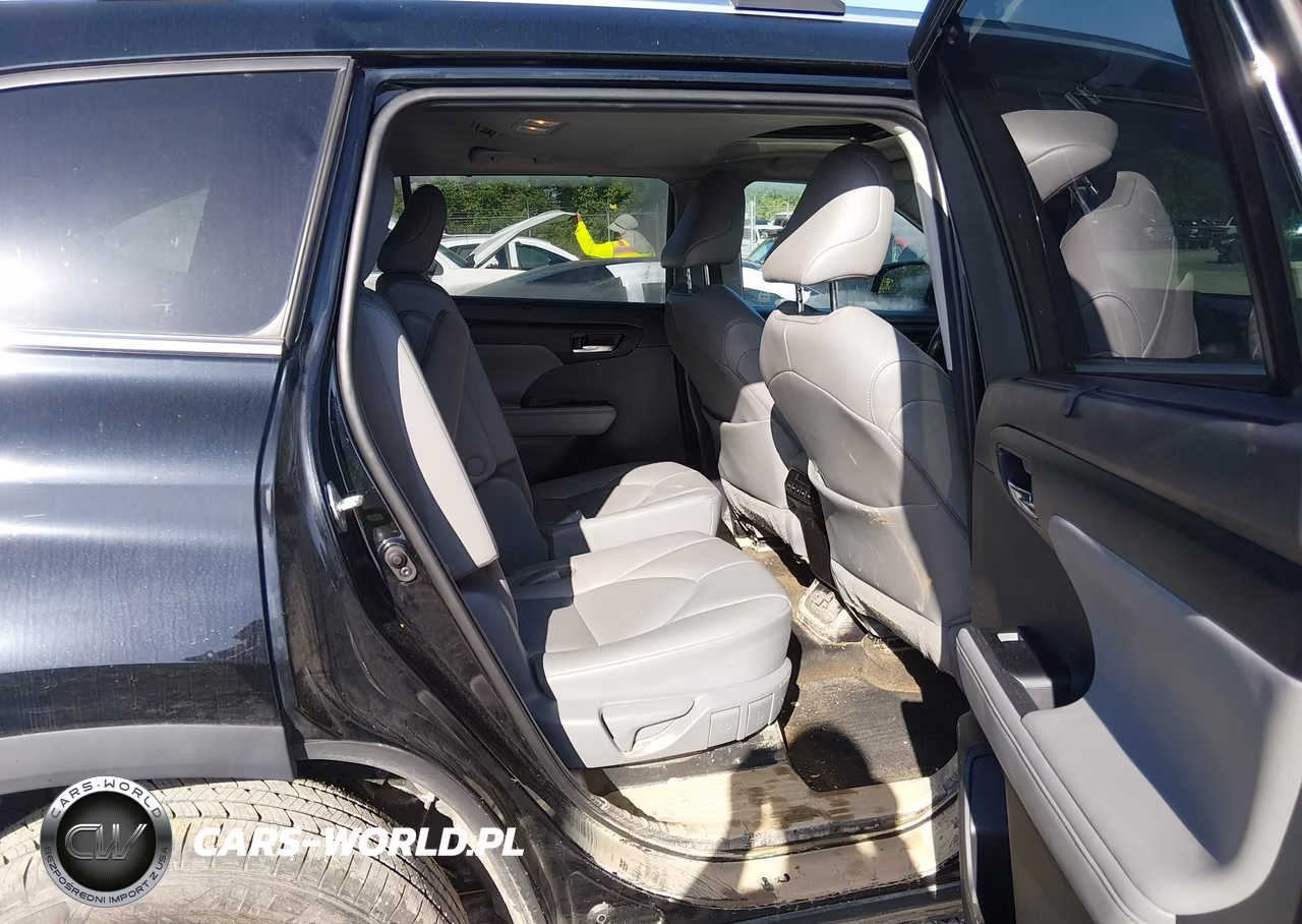 2020 Toyota Highlander Xle VIN:5TDHZRBH6LS513609 - 8